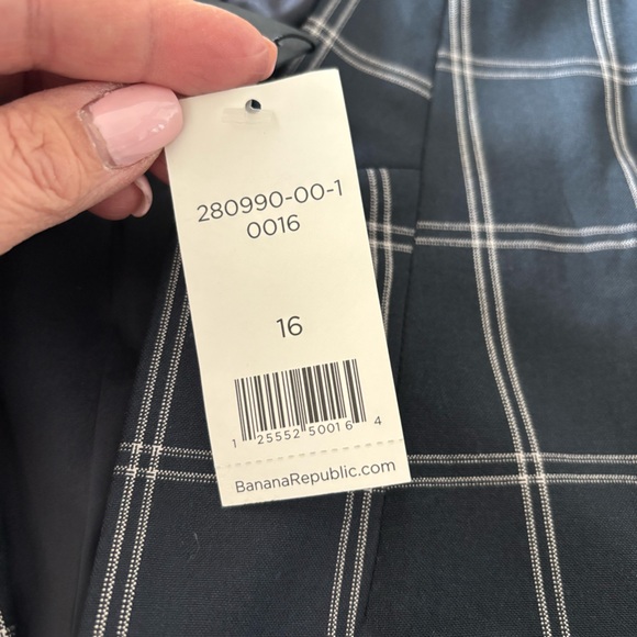 NWT Banana Republic Women's Navy
Windowpane Plaid Blazer W/Bell sleeve Size 16 - Picture 6 of 15